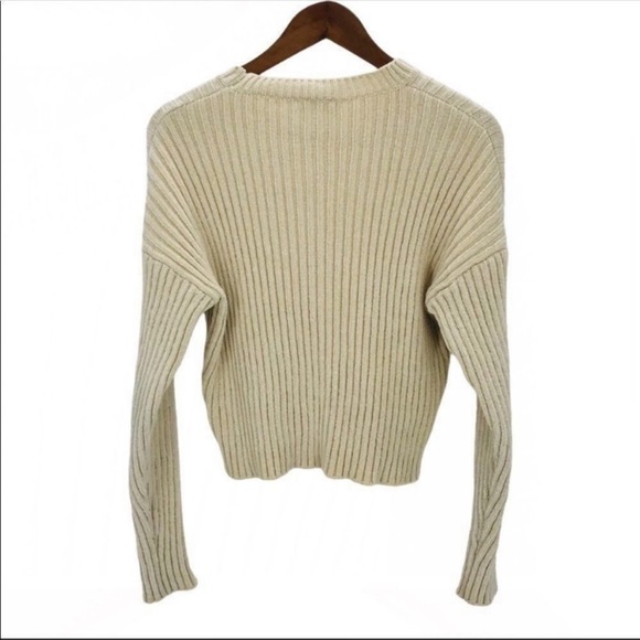 4/$45 ACTIVE USA Off White Cream Long Sleeve Crew Neck Cropped Sweater size Med - Picture 2 of 6